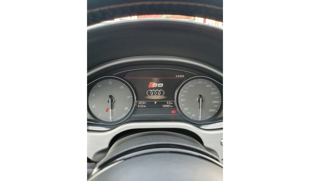 Audi S8 2013 FULL OPTION