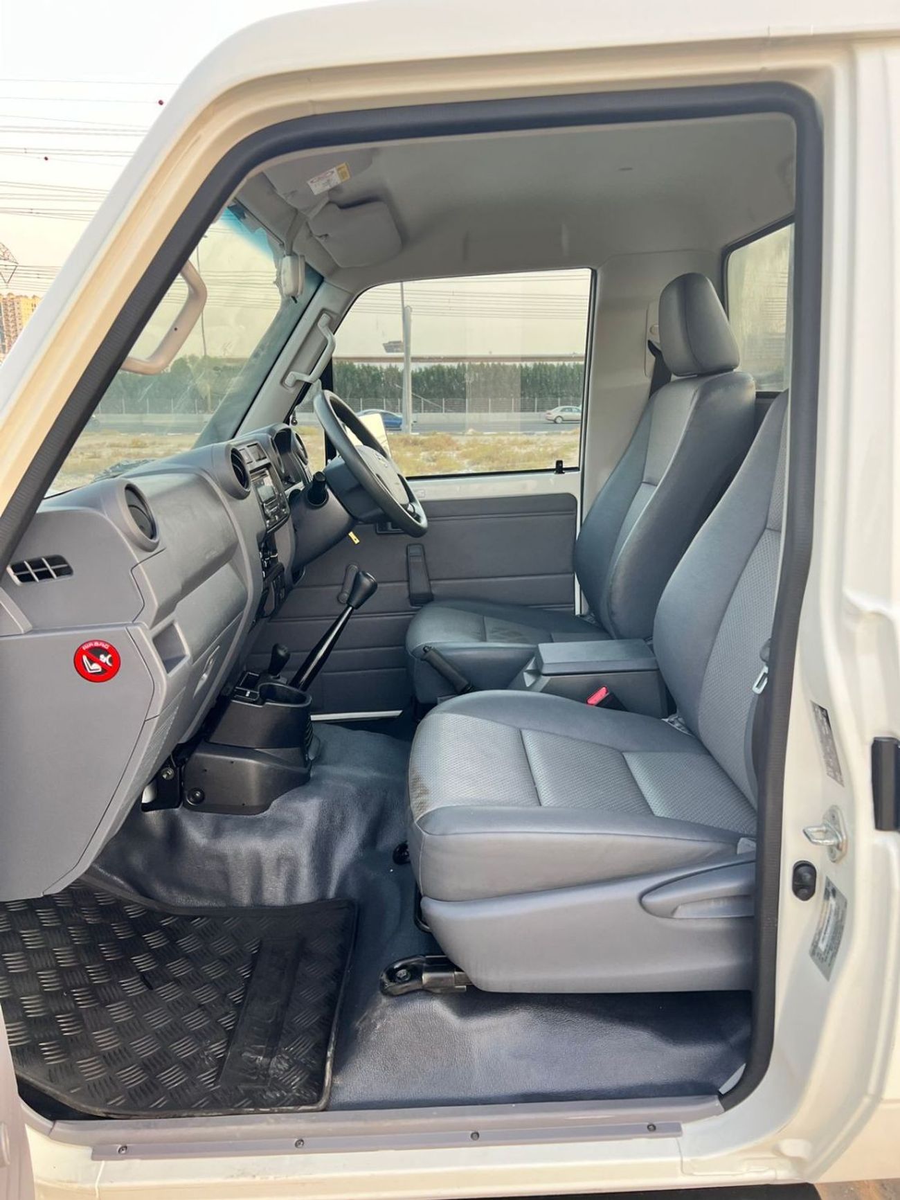 تويوتا لاند كروزر بيك آب