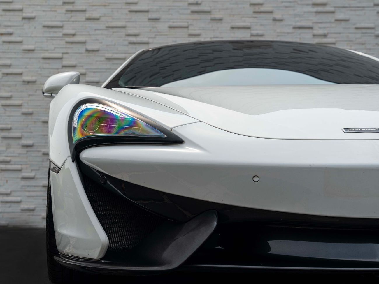 McLaren 570GT AED 13,933 PM • 570 GT CARBON FIBER • ONLY 51,000 KMS • 3.8L TURBOCHARGED V8