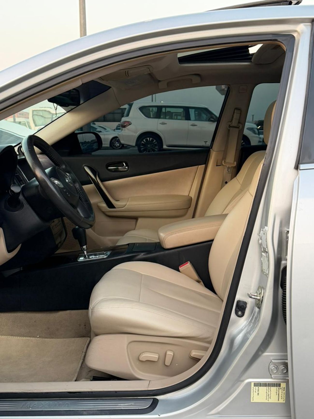 Nissan Maxima SV 3.5L in excellent condition