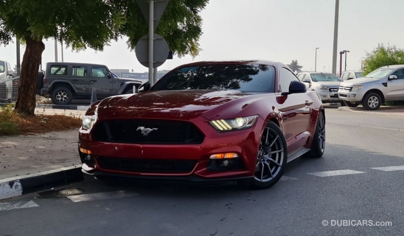 Ford Mustang GT 5.0L V8 Manual Transmission Full Service History GCC