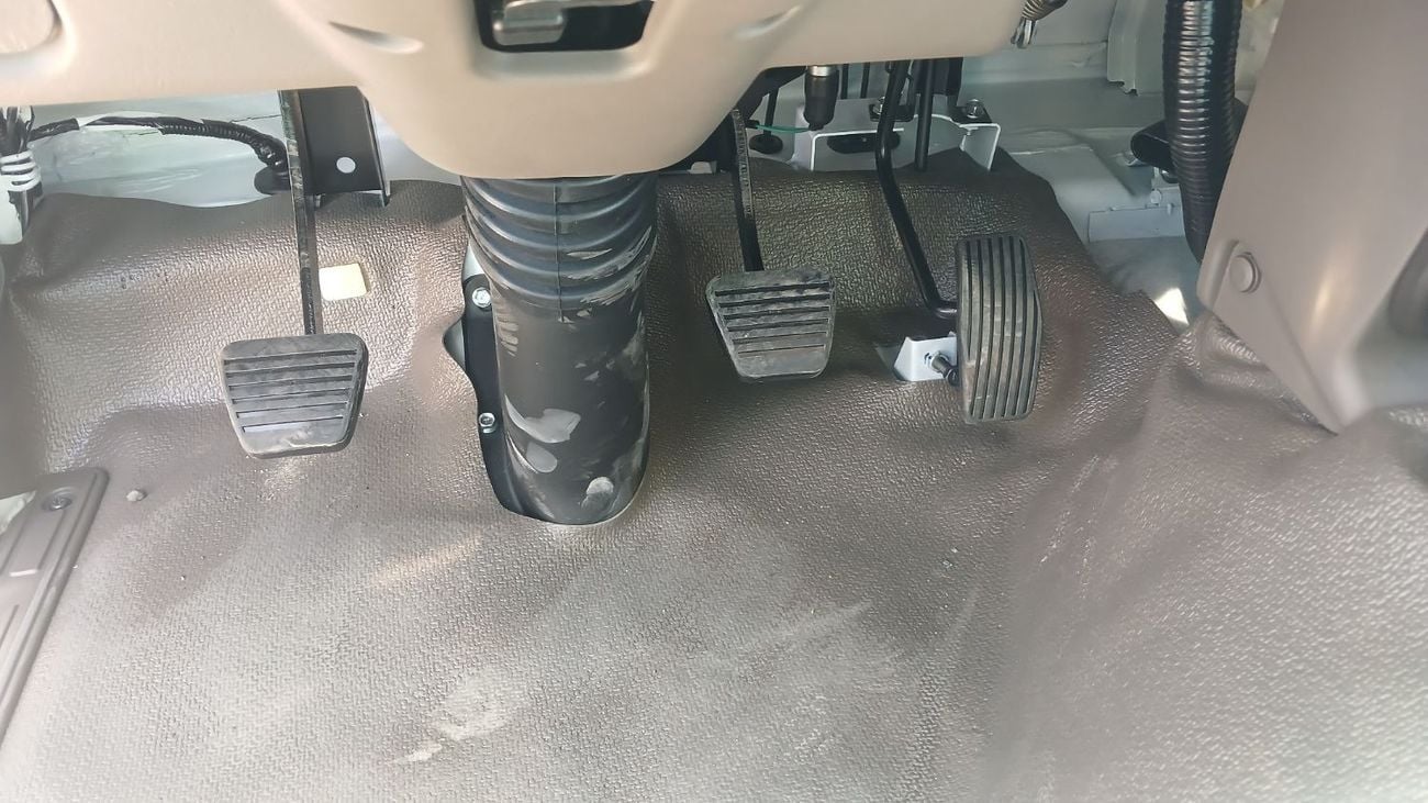 ميتسوبيشي روزا Mitsubishi ROSA 4.2L Diesel 29-Seat 2024YM