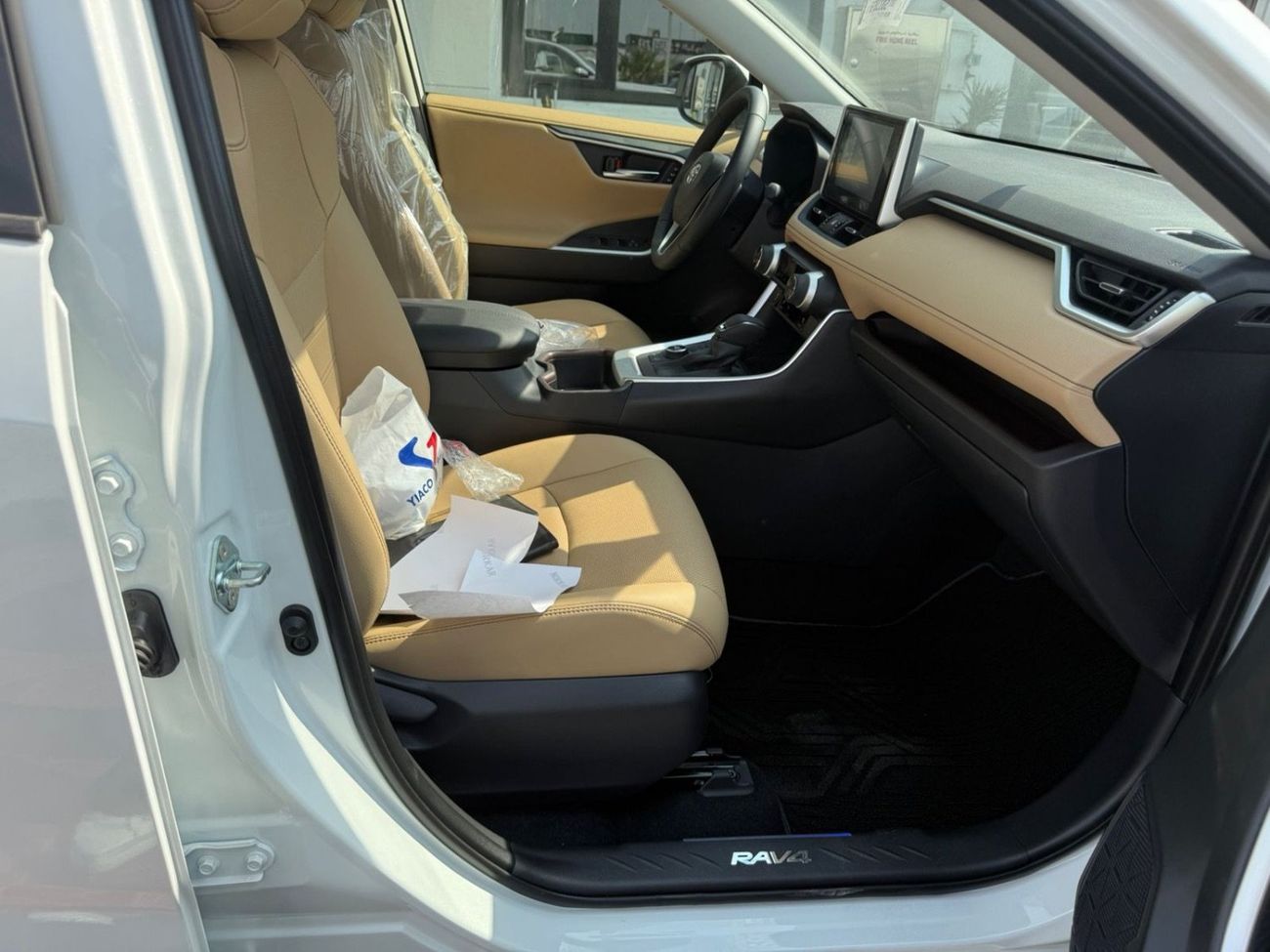 تويوتا راف ٤ 2.5 L , Full option , petrol