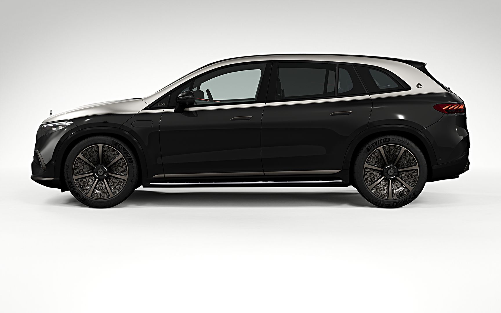 Mercedes-Benz EQS 680 exterior - Side Profile