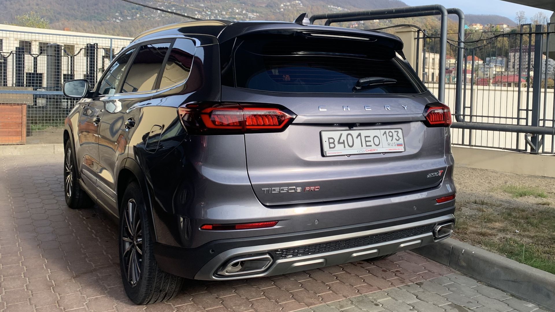 Chery Tiggo 8 Pro Max exterior - Rear Right Angled