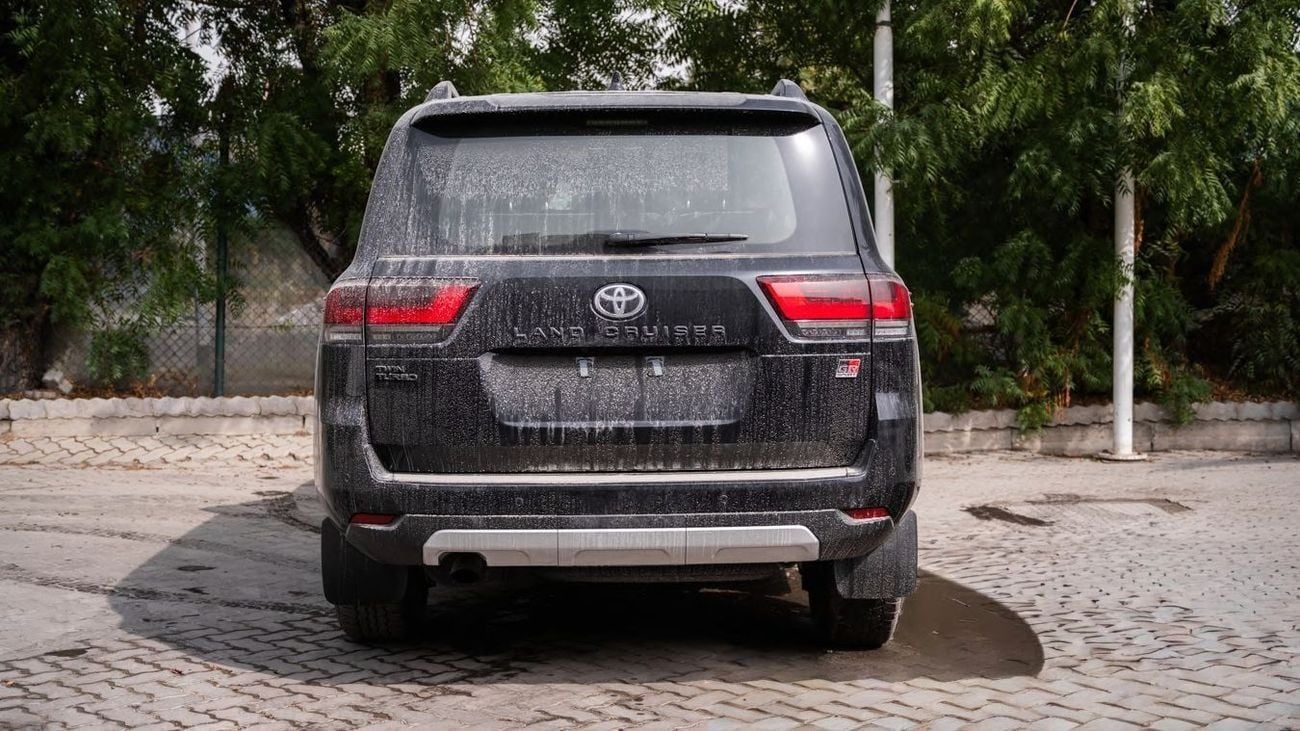 تويوتا لاند كروزر LC 3.5 GRS(ATT BLACK INSIDE GRS BLACK& DK.RED)2026