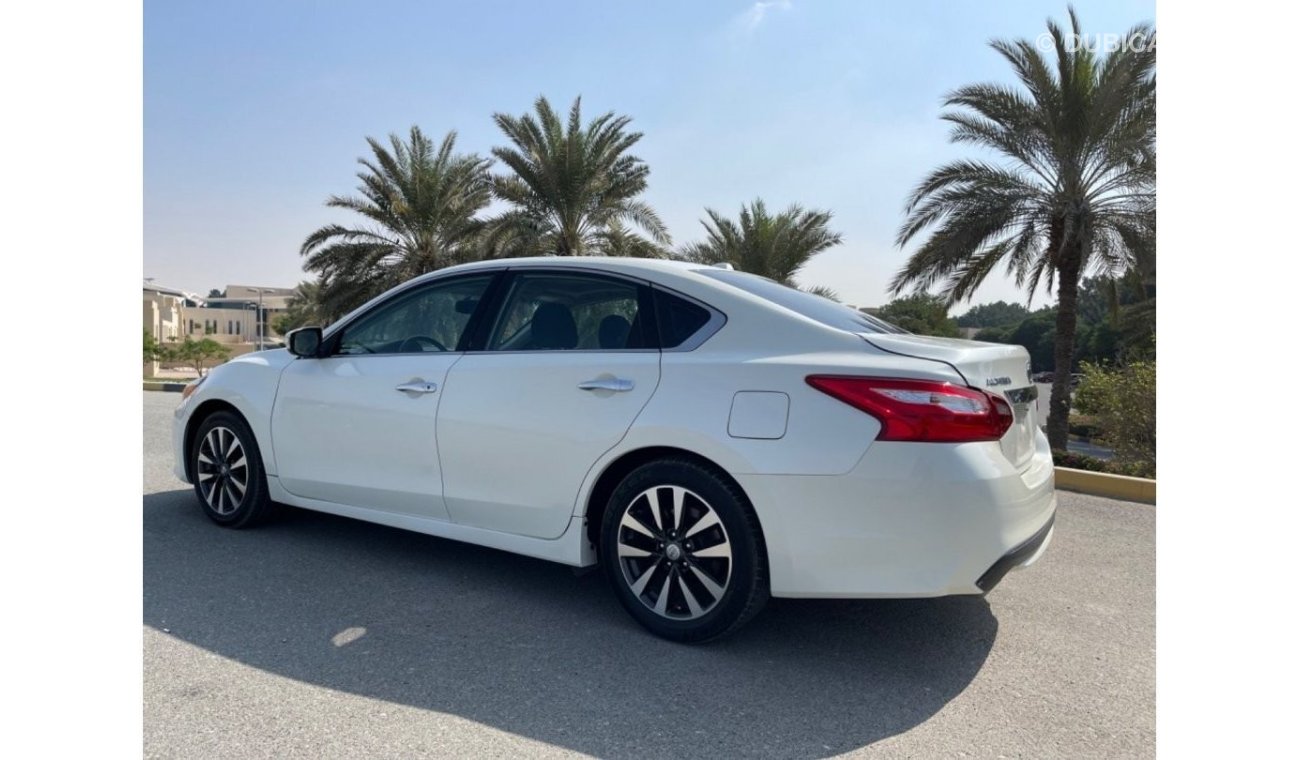 Nissan Altima SL NISSAN ALTIMA 2.5 USA mobile 2017 USA  full autmatic very very good condition clean Car