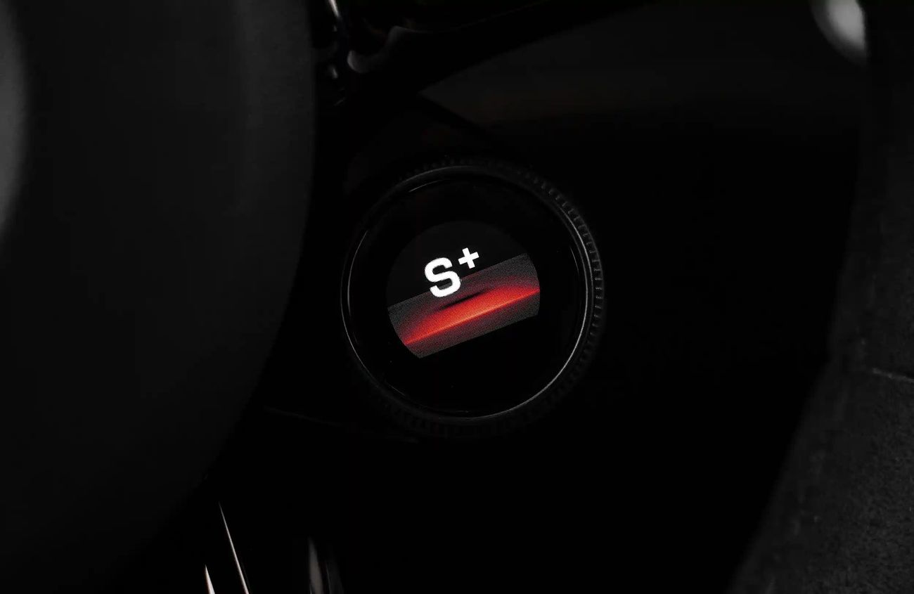 Mercedes-Benz AMG GT All-new 4.0L V8 biturbo engine