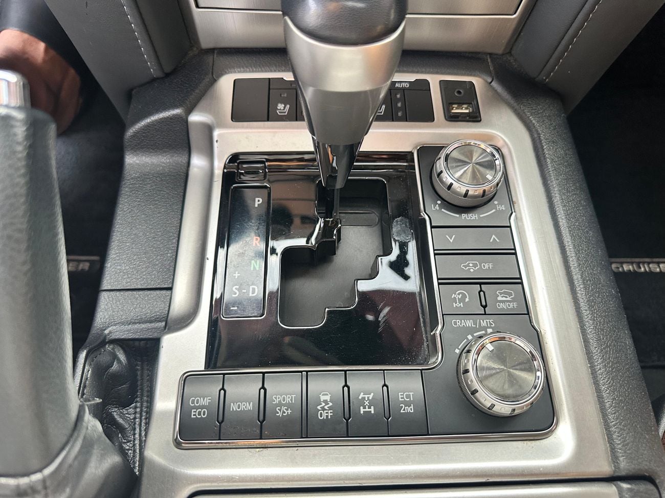 Toyota Land Cruiser VXR