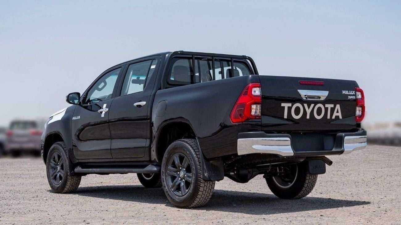 تويوتا هيلوكس SGLX 2.4L Diesel
