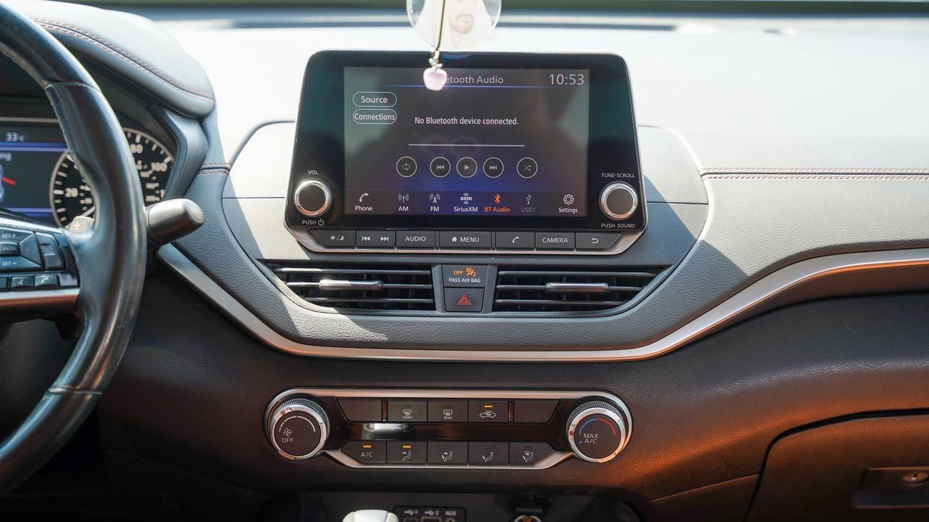 نيسان ألتيما