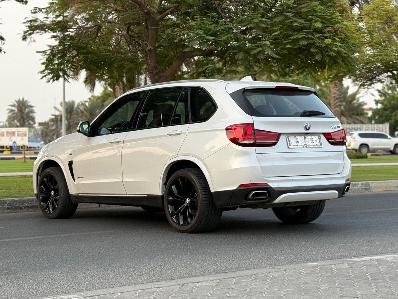 BMW X5 35i Exclusive 3.0L (5 Seater)