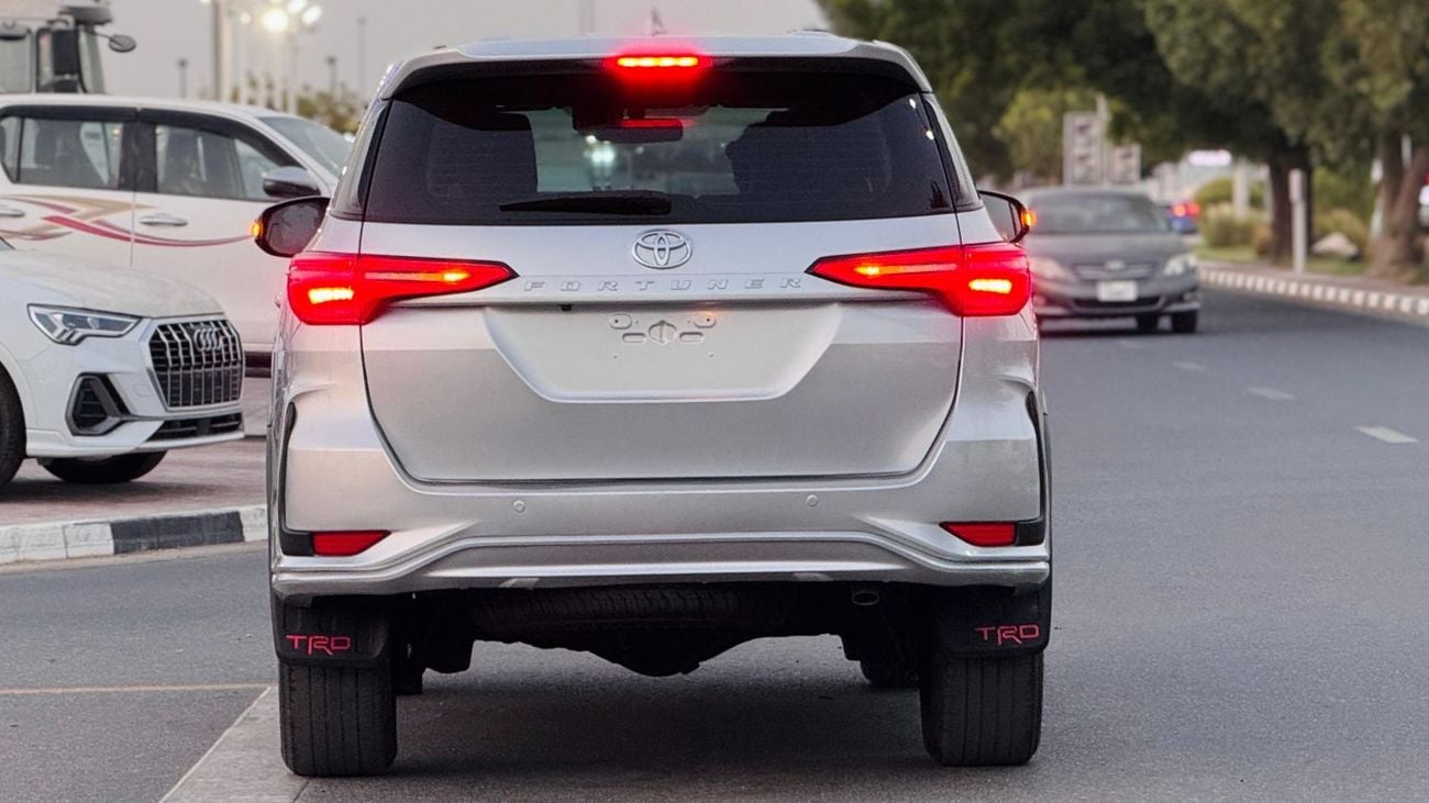 تويوتا فورتونر PREMIUM FEATURES | 2.8L DIESEL ENGINE | AUTOMATIC TRANSMISISON | 2020