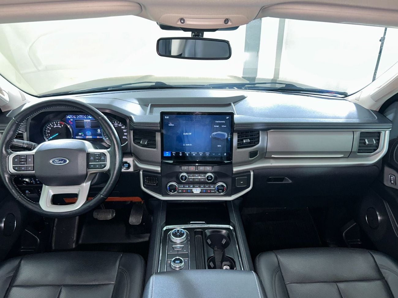 فورد إكسبيديشن XLT XT222 / AL TAYER MOTORS AL QOUZ SHOWROOM