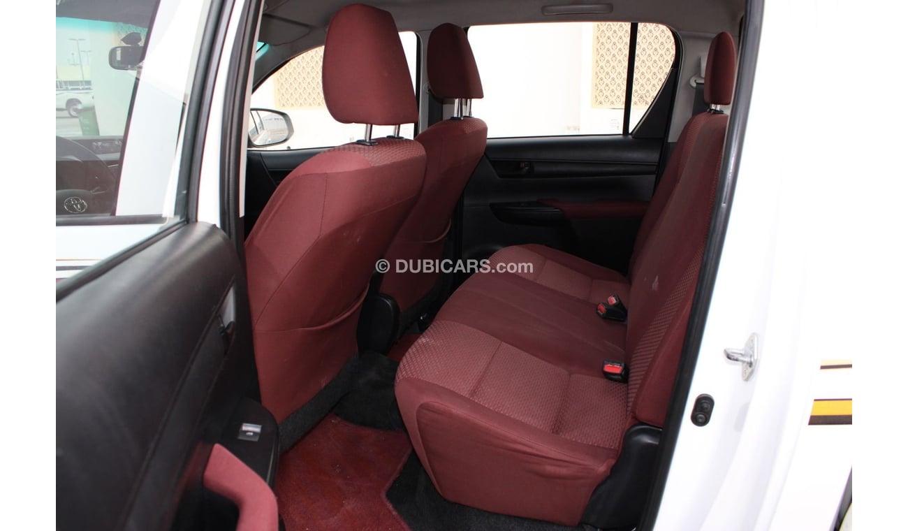 Toyota Hilux Toyota Hilux 2016 GCC double cabin, full automatic, in excellent condition, without accidents, very 