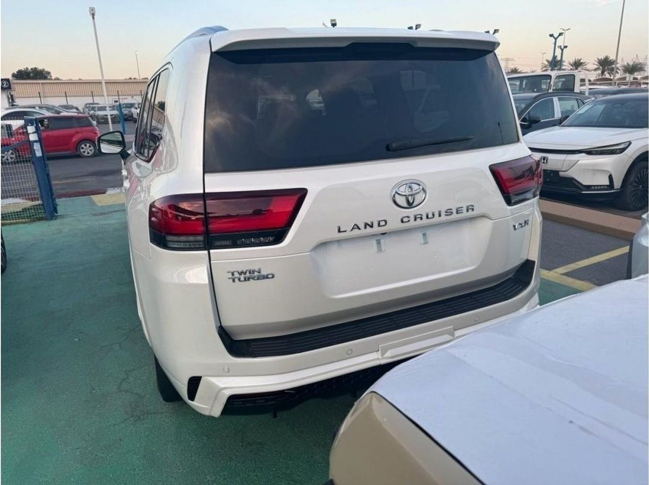 Toyota Land Cruiser VXR 3.5L