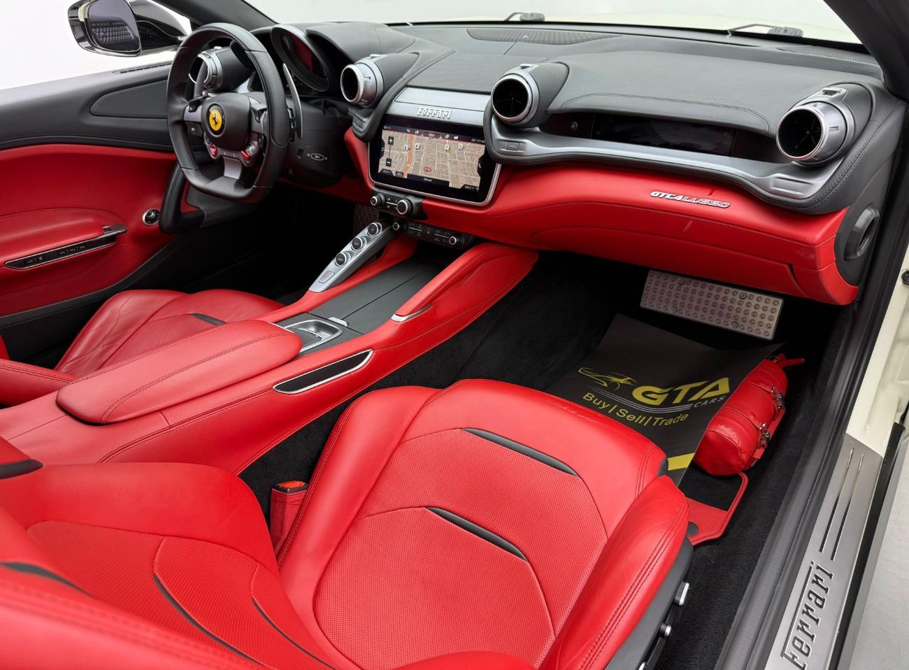 Ferrari GTC4 Lusso 2018 Ferrari GTC4Lusso V12, Warranty, Very Low Km, Excellent Condition, GCC