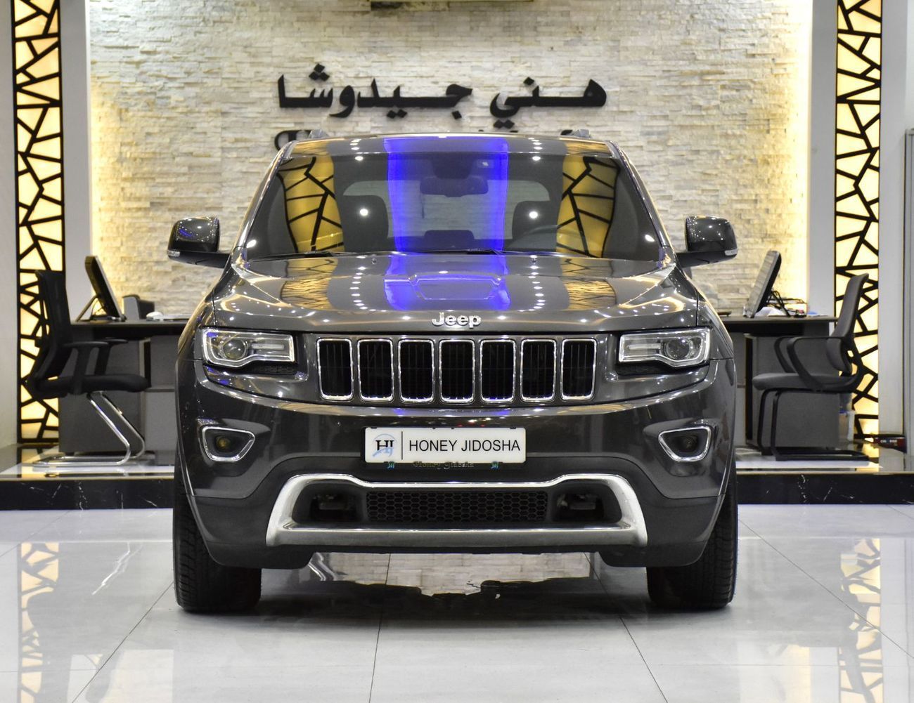 Jeep Grand Cherokee EXCELLENT DEAL for our Jeep Grand Cherokee Limited 4x4 ( 2015 Model ) in Grey Color GCC Specs