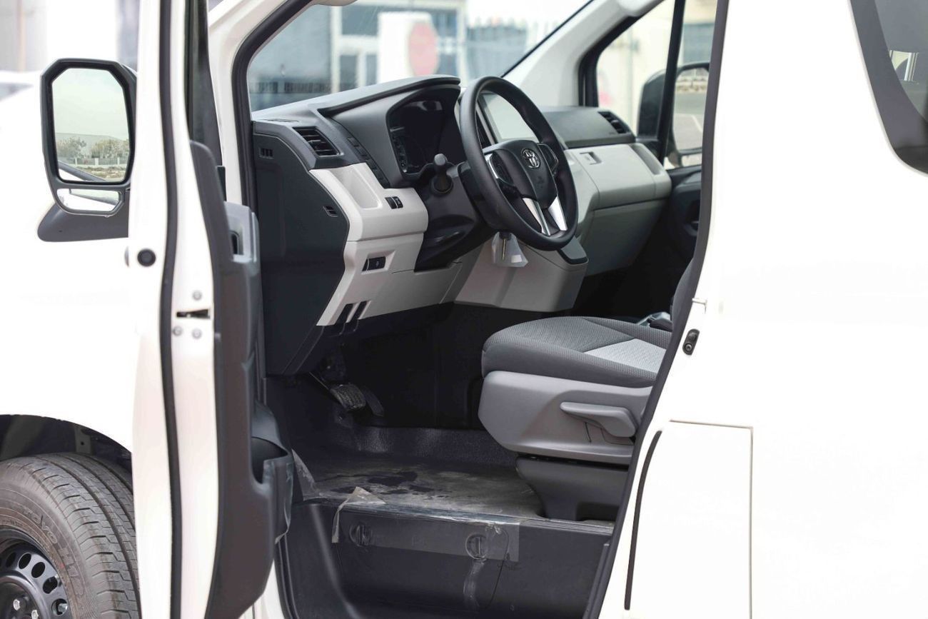 تويوتا هاياس 2025 Toyota Hiace Commuter 13Str 3.5L - White Inside Grey | Export Only