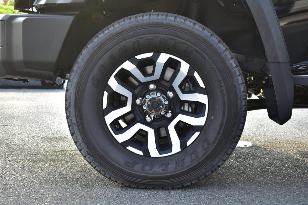 تويوتا لاند كروزر 70 S-DLX 2.8L (5 Door)