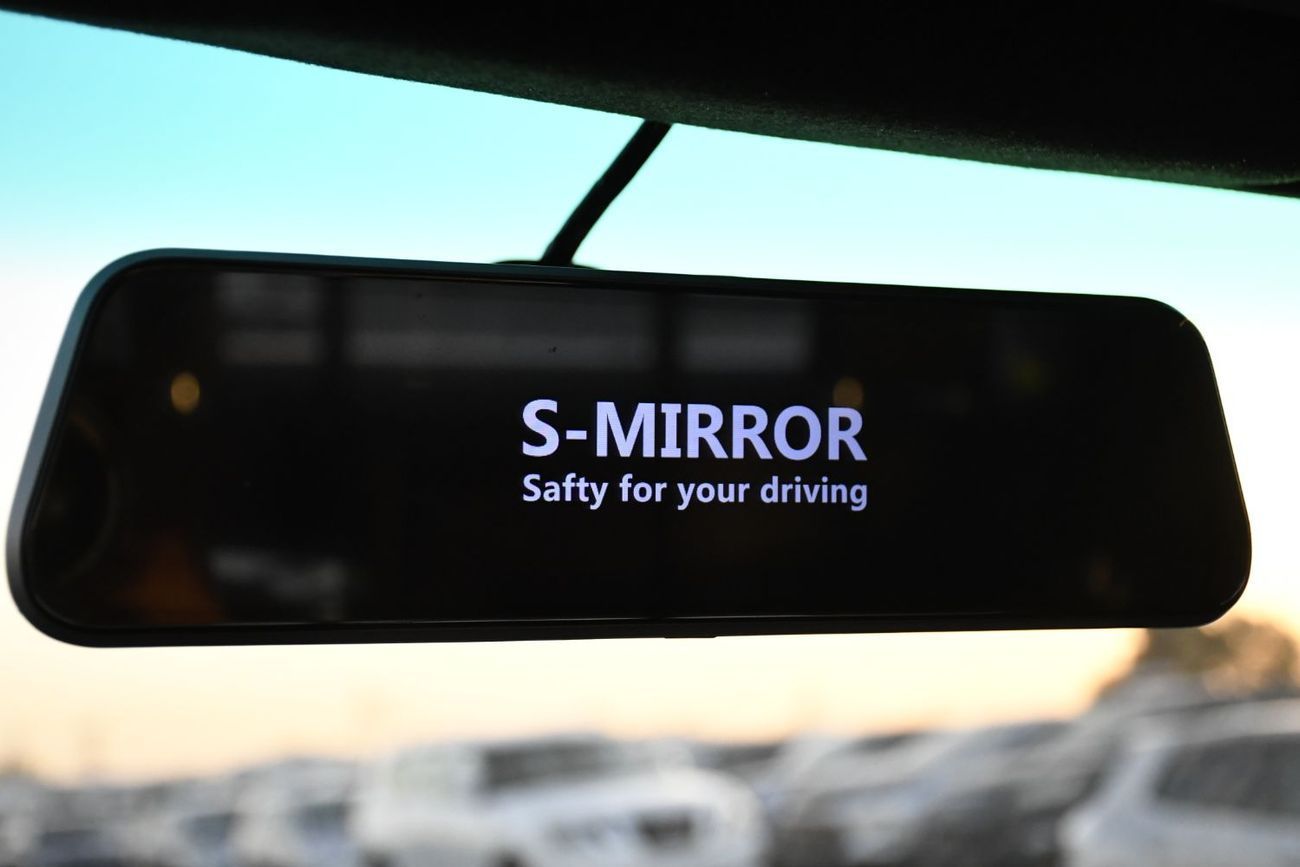 تويوتا هيلوكس Adventure 4.0L V6 With Composer (Ready Stock)