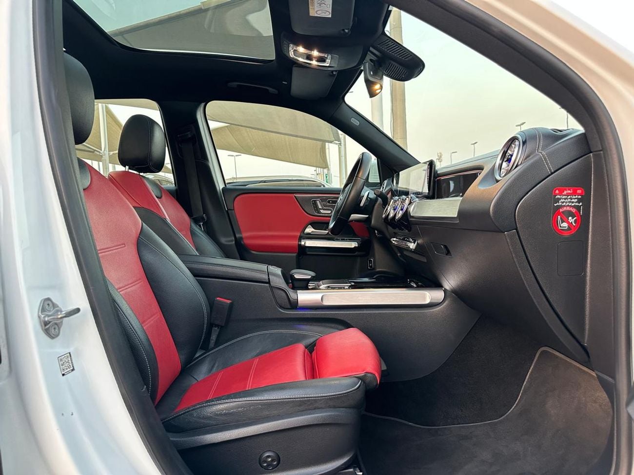 Mercedes-Benz GLB 250 Premium 2.0L (7 Seater)