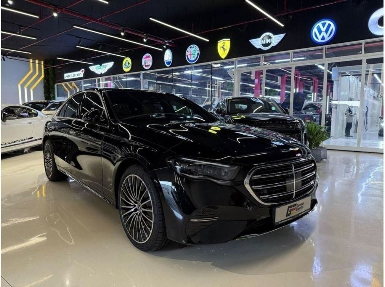 Mercedes-Benz E200 2025 MERCEDES BENZ E200 AMG LINE - Dealer Warranty 2 years could be extend