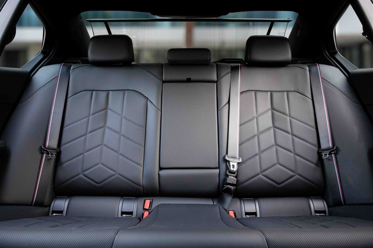 بي أم دبليو 520i 520i M-Sport Pro | 4,113 P.M | 0% Downpayment | IMMACULATE!