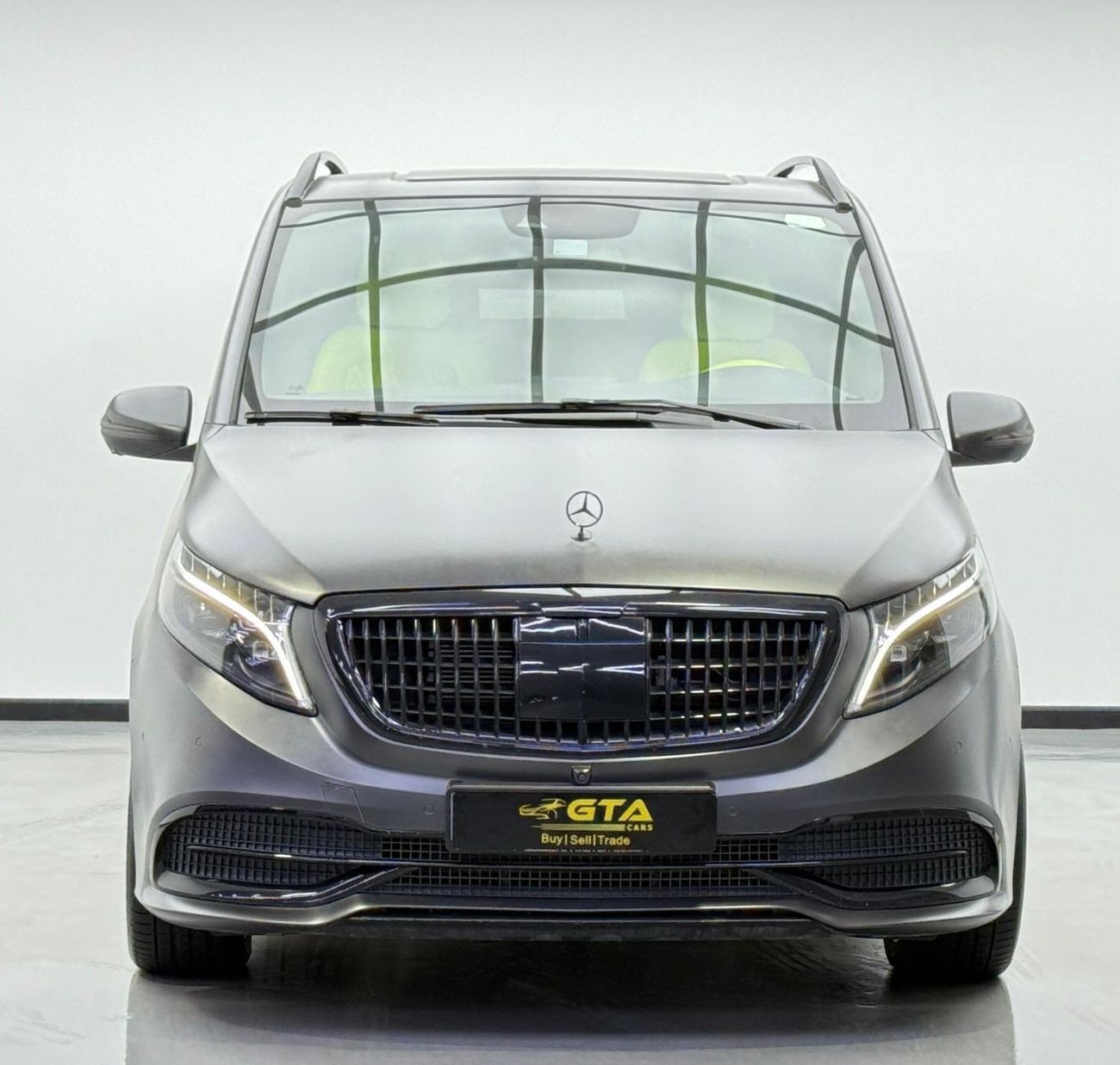 Mercedes Maybach V250 Maybach 2023 Mercedes Benz V250 Maybach Kit, 2028 Mercedes Warranty, Low Km, Excellent Condition, GCC