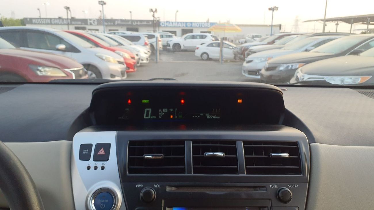 تويوتا برياس Toyota Prius Alpha