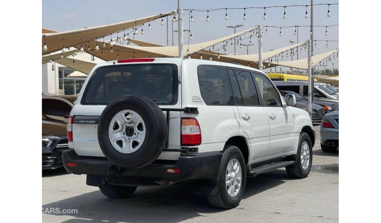 Toyota Land Cruiser Model 2000, imported from America, 8 cylinders, automatic transmission, full option, sunroof, odomet