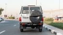 Toyota Land Cruiser 70 Toyota Land Cruiser LC76 4.0L AT Petrol (White-Brown) Basic