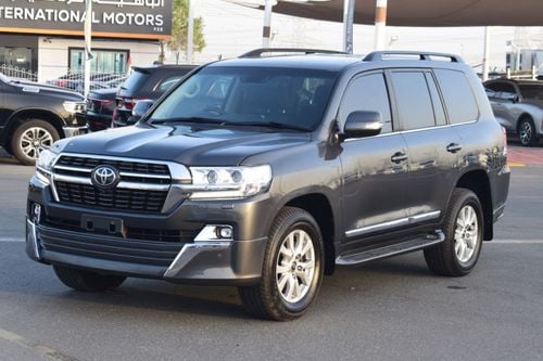 Toyota Land Cruiser DIESEL SAHARA RIGHT HAND DRIVE YEAR 2019 GREY COLOR