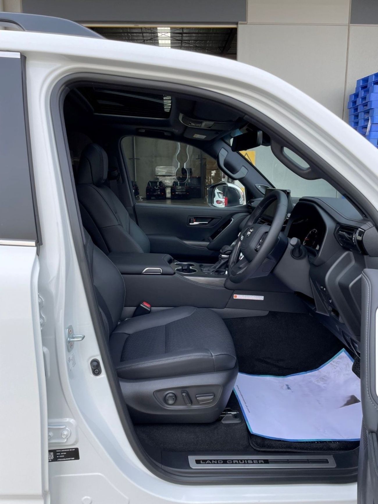 Toyota Land Cruiser (RIGHT HAND) 2025 ZX SAHARA 3.3L V6 TWIN TURBO 4X4 BRAND NEW 0KM