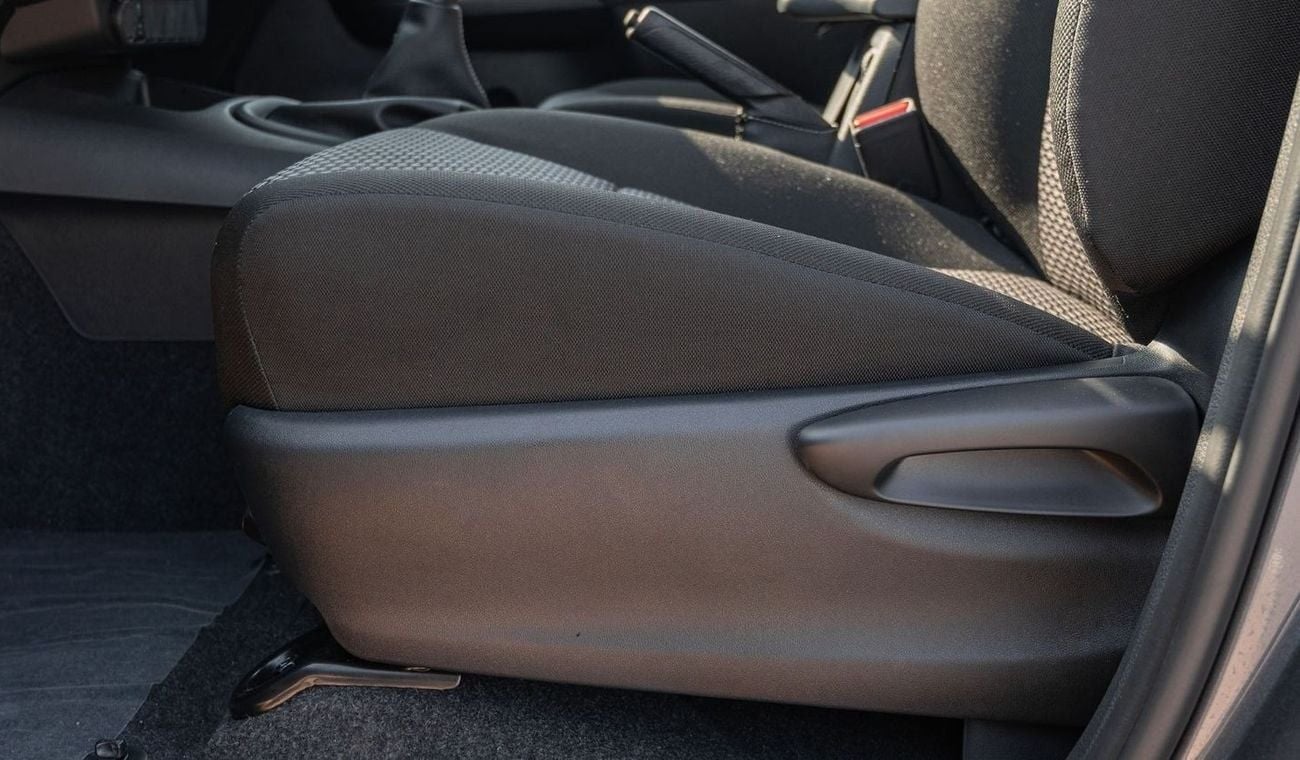 Toyota Hilux TOYOTA HILUX DC 2.4D MT 4X4 P.WINDOW MY2024– SILVER