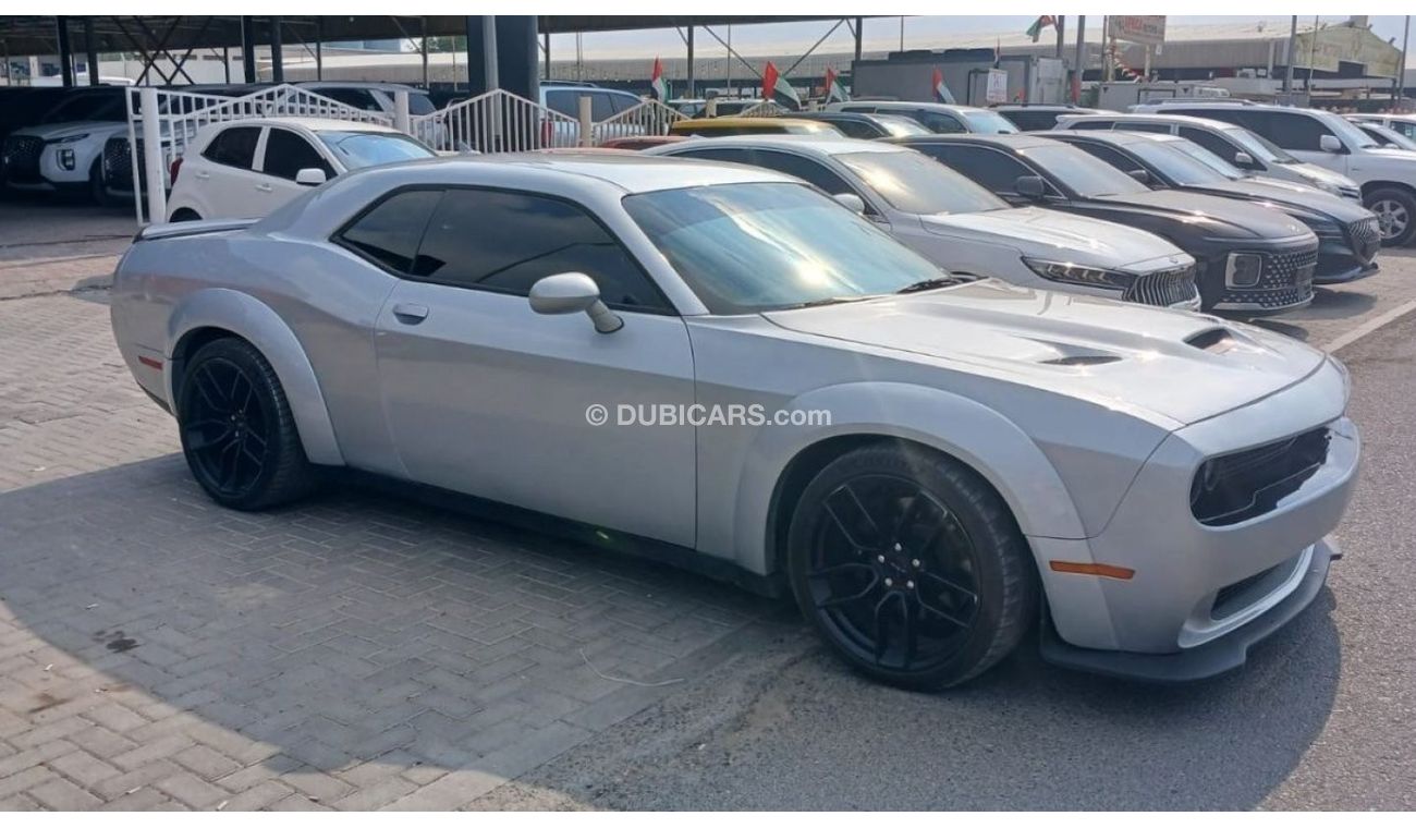 Dodge Challenger 392 Hemi Scat Pack Shaker