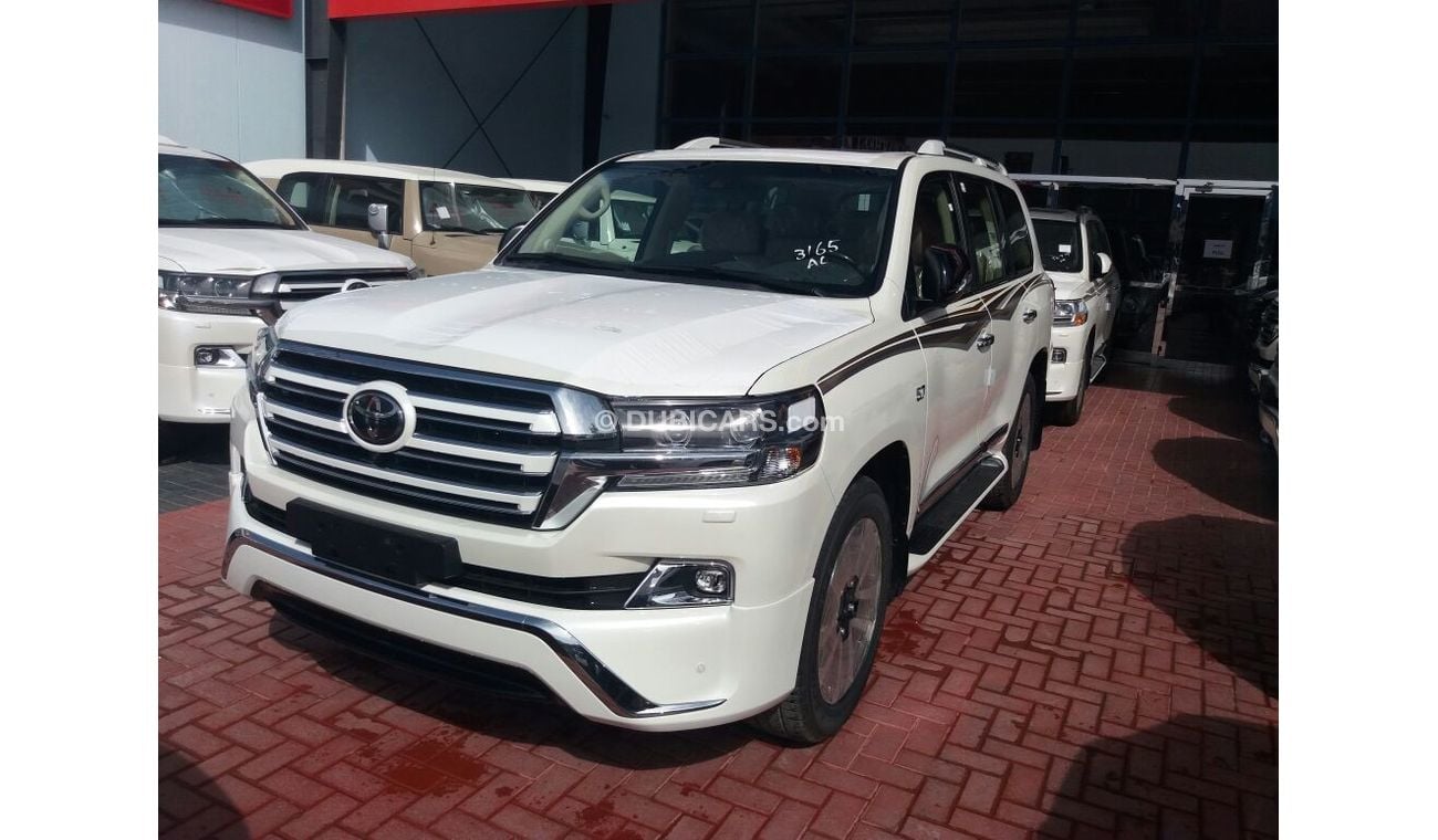 Toyota Land Cruiser VXS WHITE EDITION V8 5.7