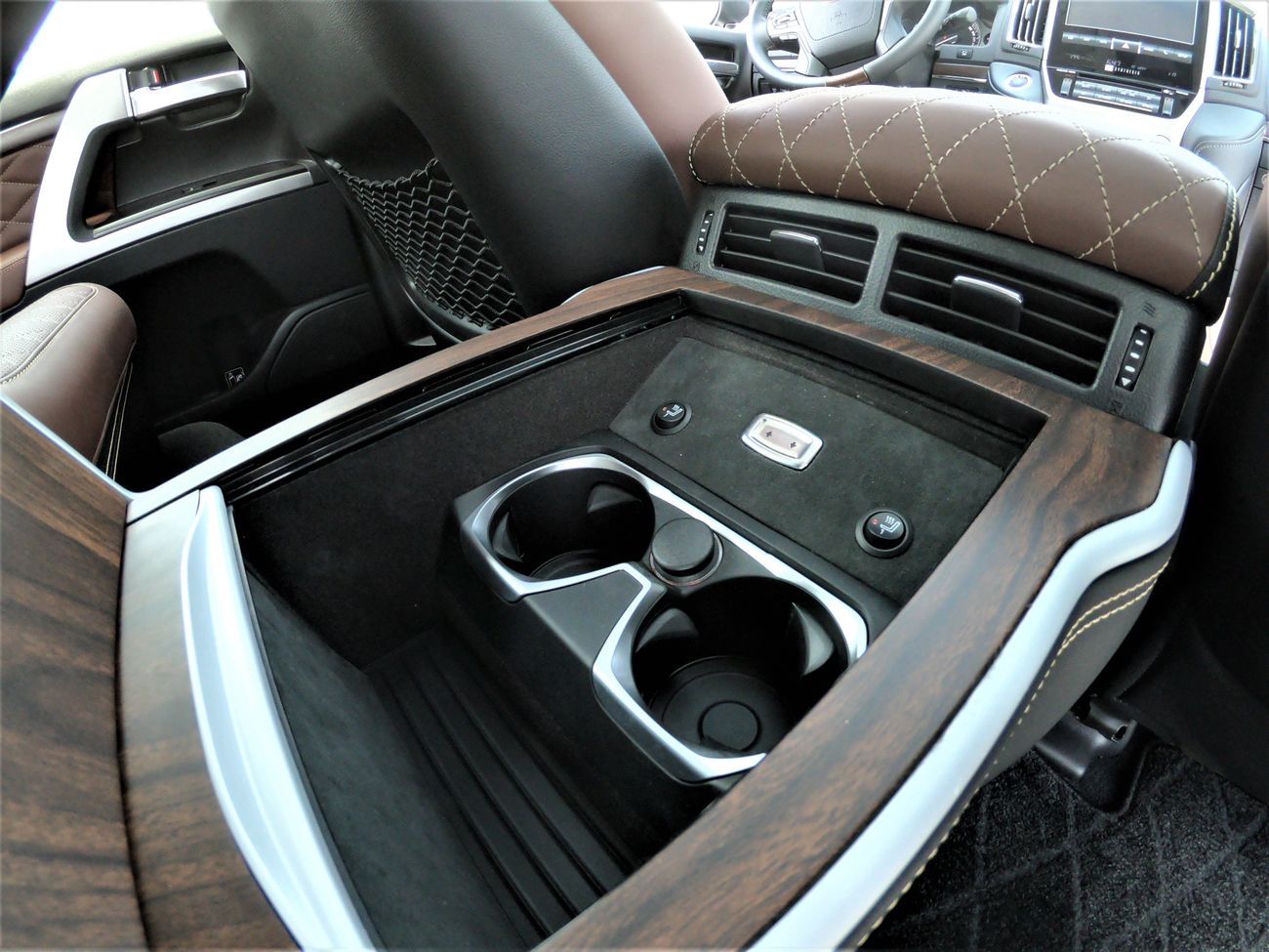 Toyota Land Cruiser VX Excalibur Autobiography Diesel 4 Seater Luxury Edition