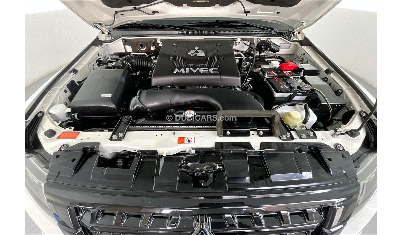 ميتسوبيشي باجيرو Signature Edition