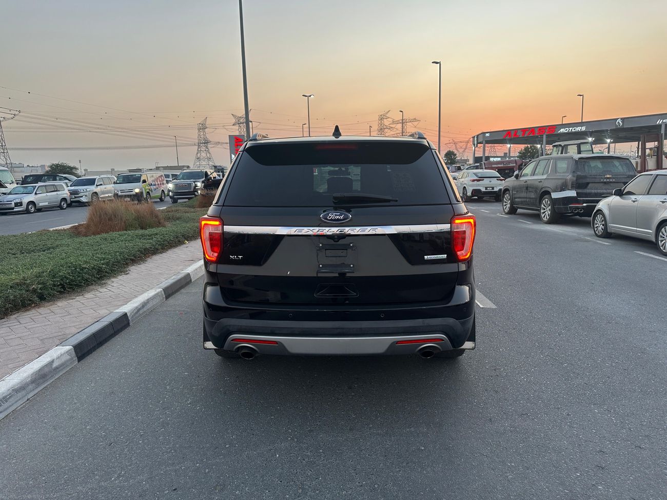 Ford Explorer XLT V4 2.3L