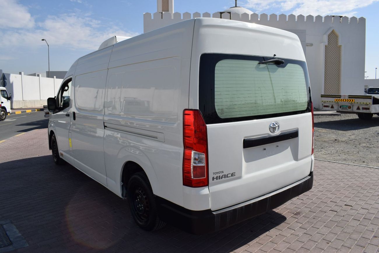 Toyota Hiace GLS - High Roof 3.5L Toyota Hiace Highroof Chiller 3.5L, model:2019. Excellent condition