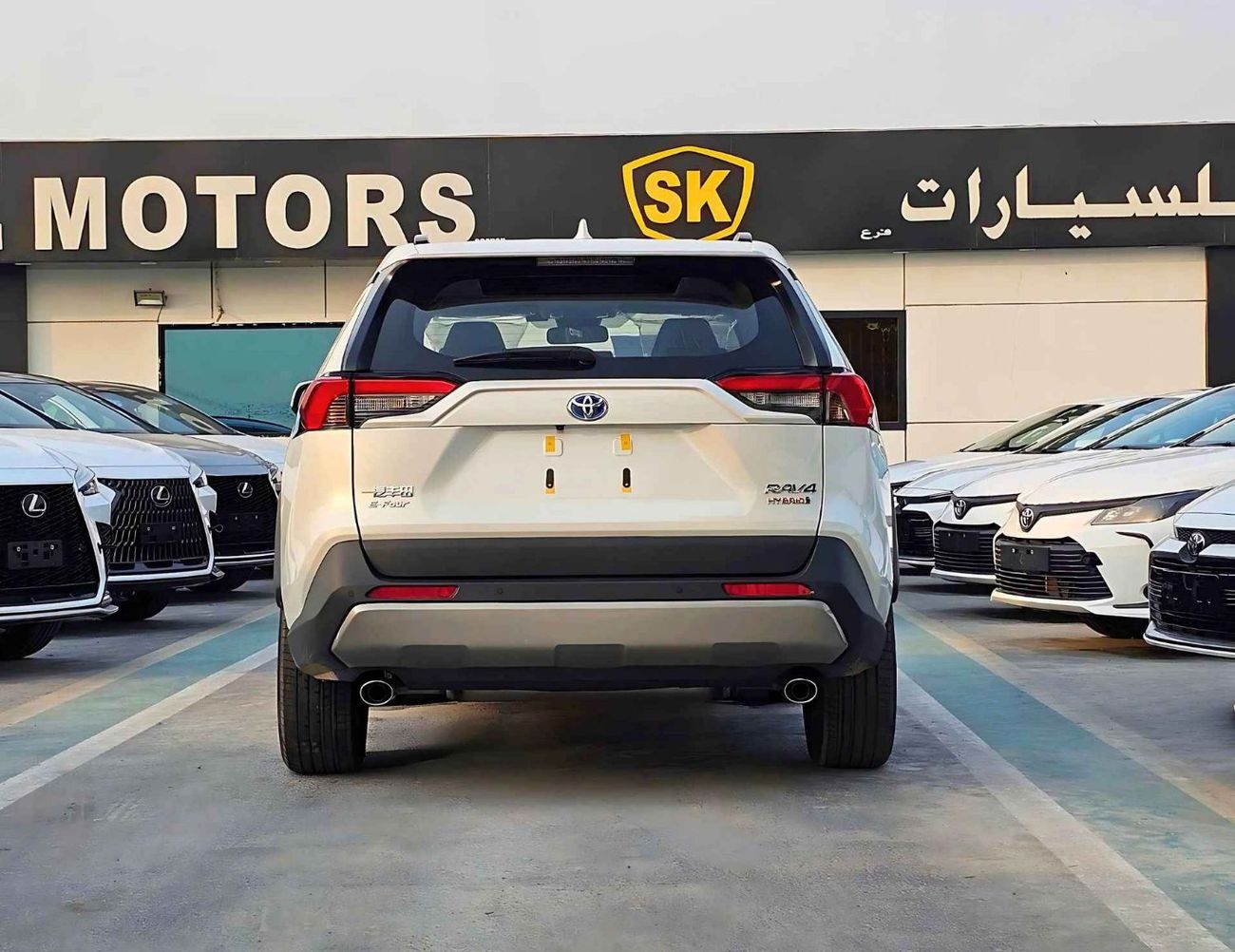 تويوتا راف ٤ HYBRID/ELITE PLUS E-CVT/2.5L V4 4WD/PANORAMIC ROOF, POWER SEATS (CODE # RHEP4)