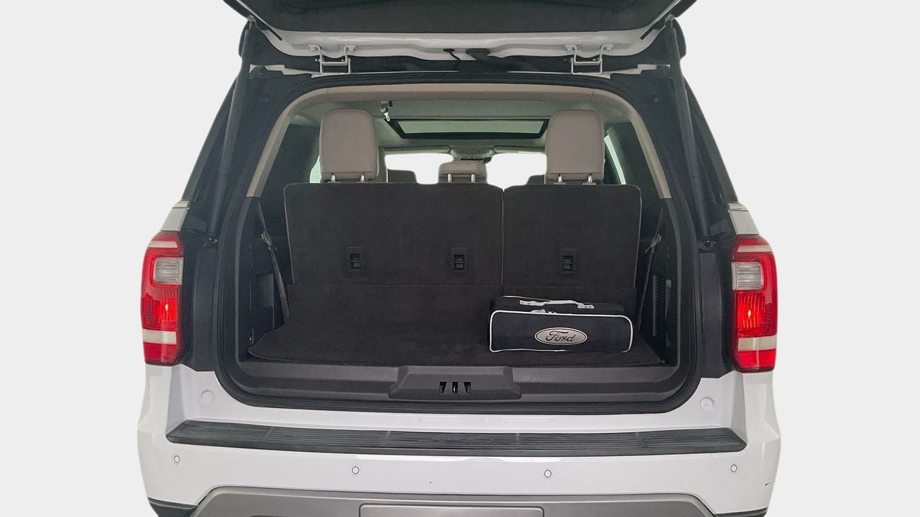 فورد إكسبيديشن XLT Premium | upto AED 20,000 Ramadan Discount | شامل الضمان | 0 ﺪﻔﻋﺓ ﺃﻮﻟﻯ