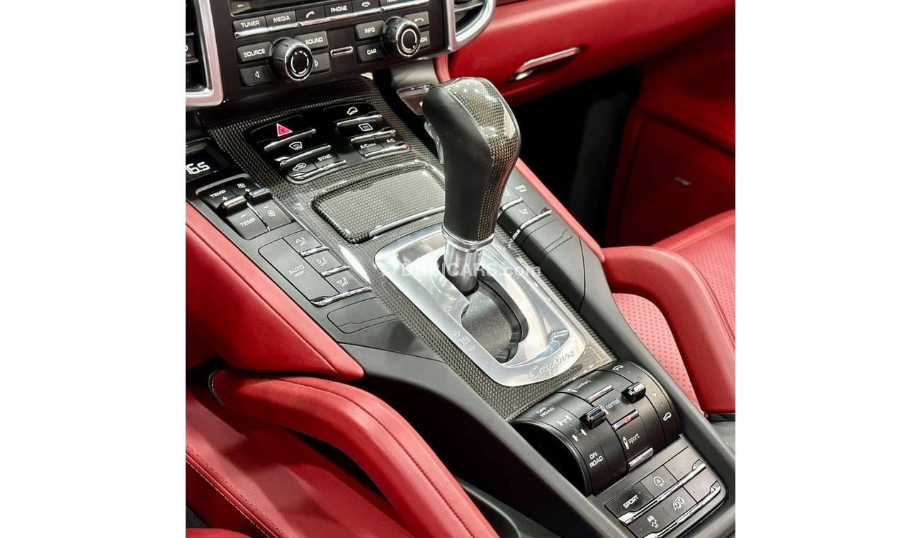 Porsche Cayenne 2014 Porsche Cayenne GTS, Full Service History, GCC Specifications