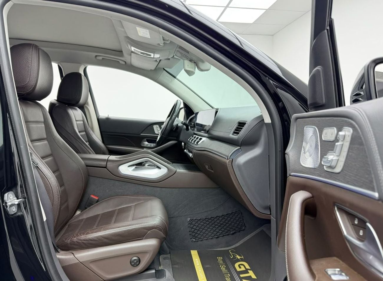 Mercedes Benz GLS450 4MATIC 2020 Mercedes-Benz GLS 450, Warranty, Full Service History, GCC Specs.