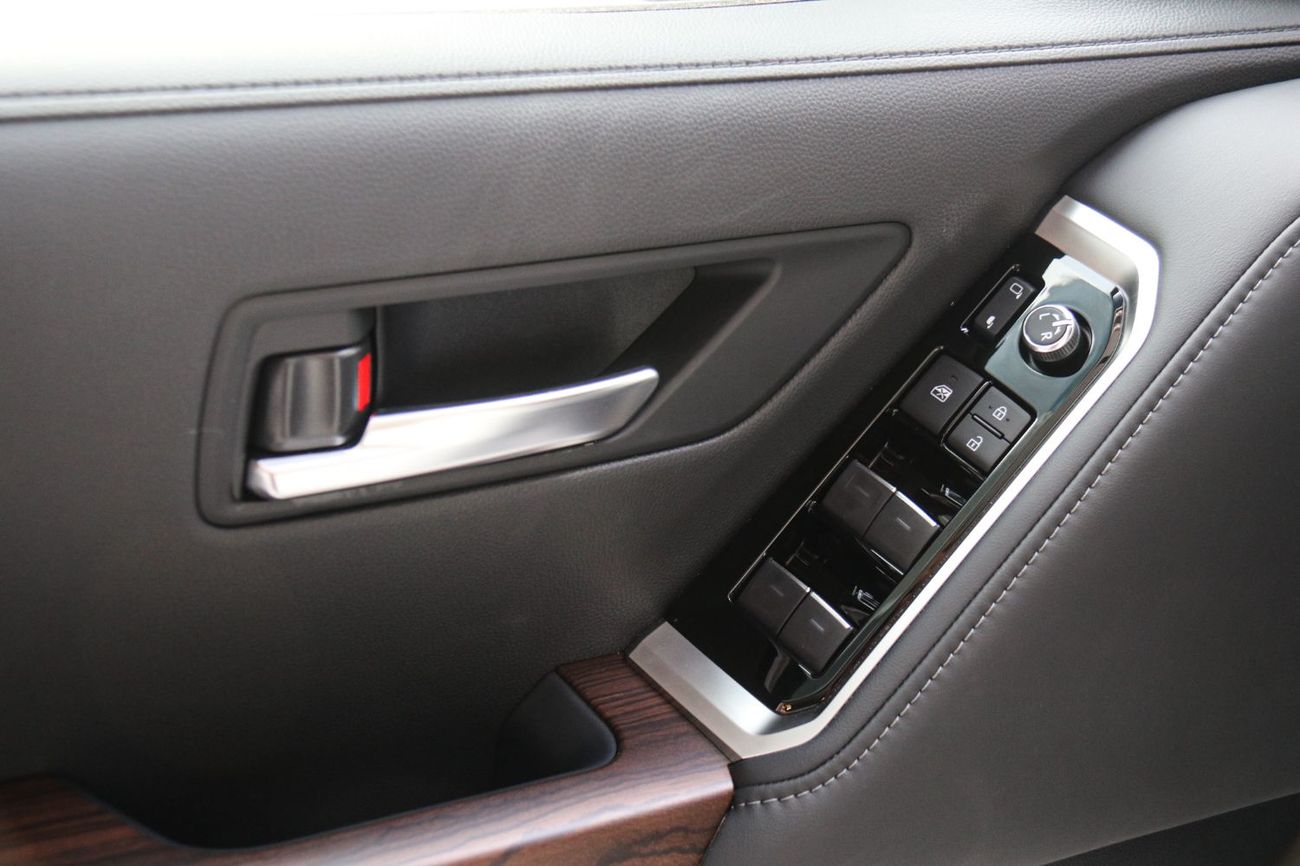 Toyota Land Cruiser GXR 4.0L Toyot Land Cruiser GXR 4L | Full option | Best Export Price