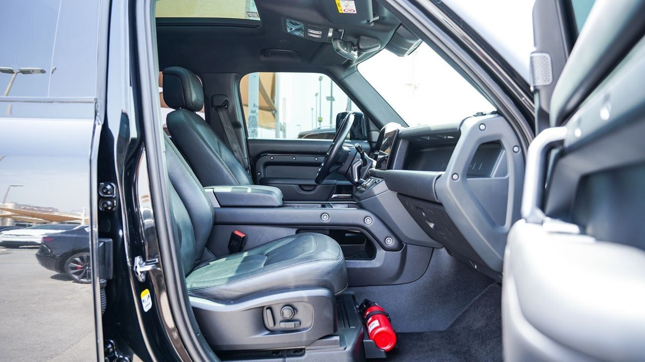 لاند روفر ديفندر