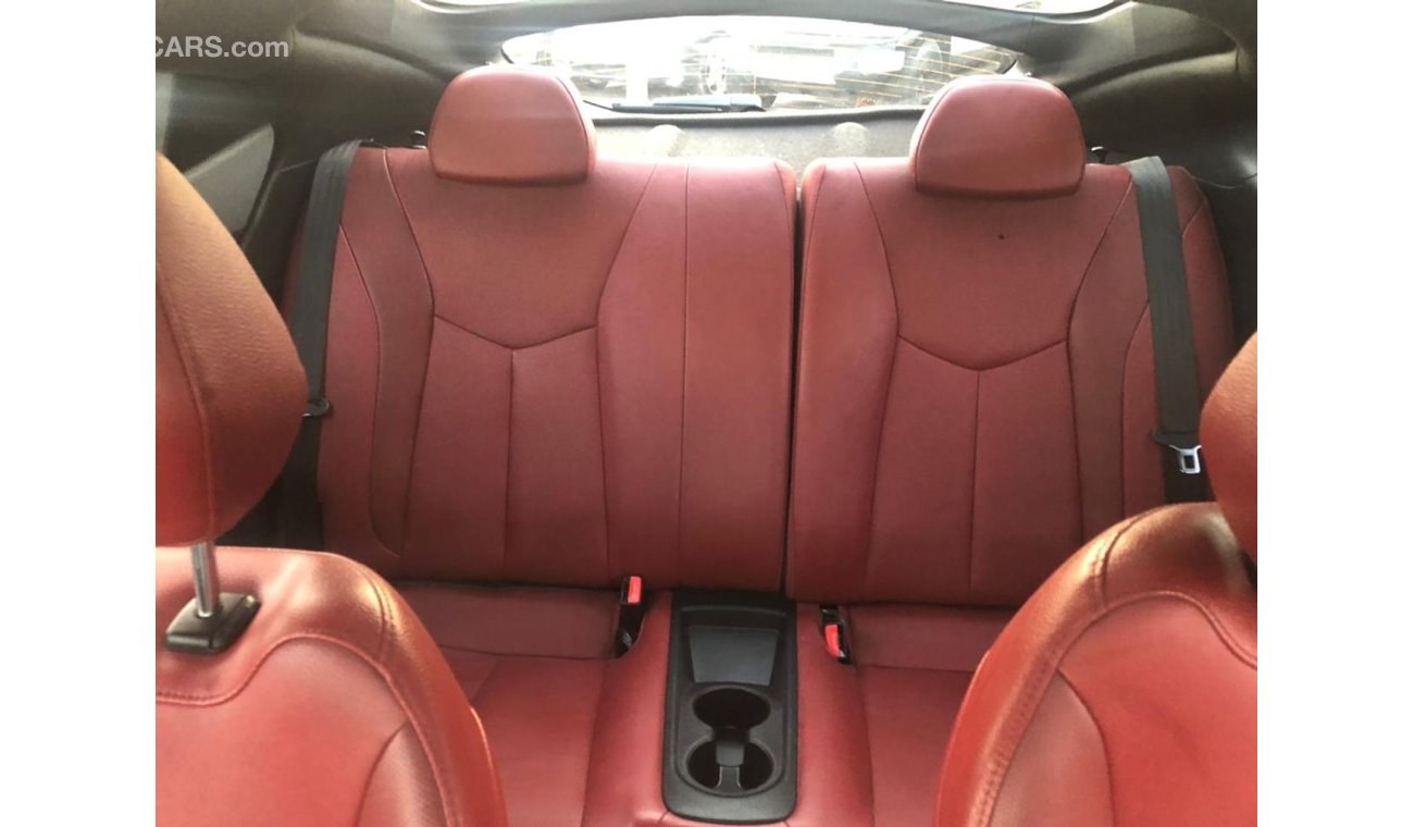 Hyundai Veloster Model 2016 GCC car prefect condition no need any maintenance full option