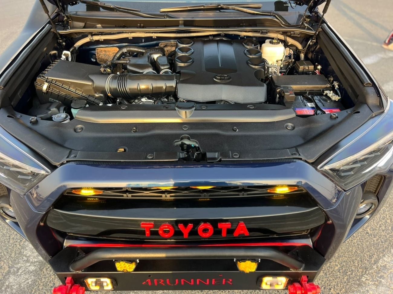 Toyota 4Runner 2024 Toyota 4Runner SR5 FullOption 4.0L  V6  - Sunroof  Rear Camera - Leather Seat  Fully Automatic