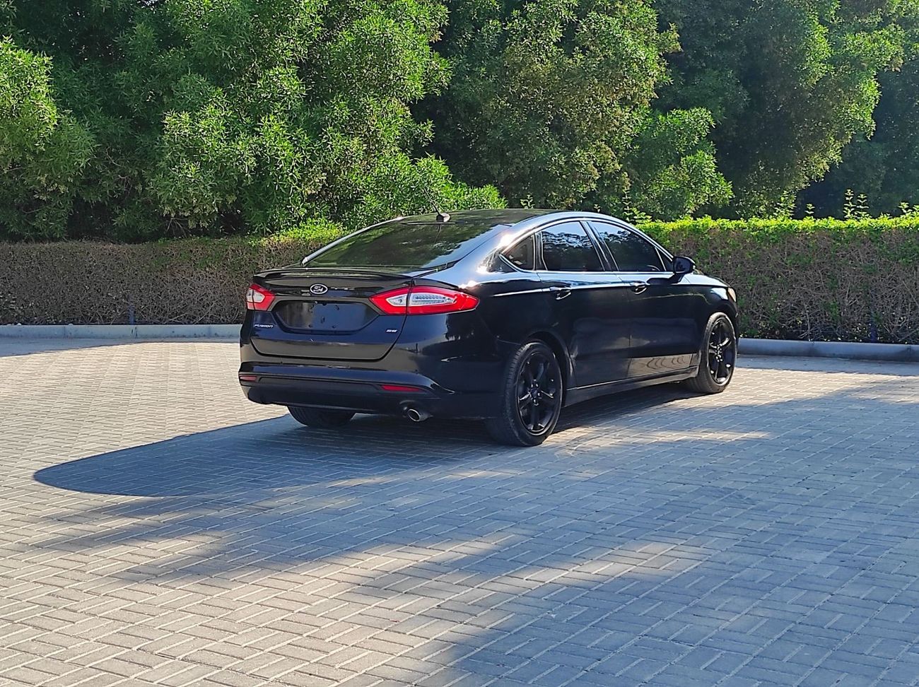 فورد فيوجن SE 2.0L Ford Fusion 2015 gcc V4 full opstions